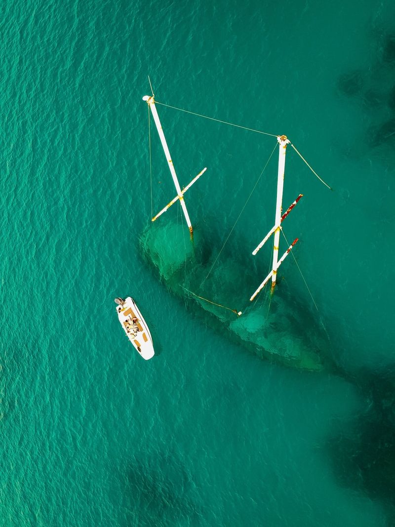 "The Titanic Submersible Disaster: Unraveling the Catastrophic Implosion"disaster,Titanic,submersible,catastrophic,implosion