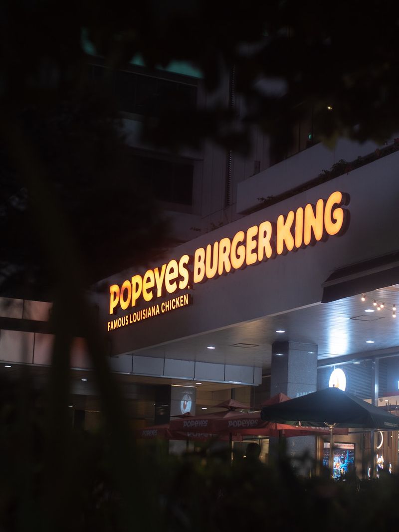 Whopper Wars: Burger King Grapples with Lawsuit Surge and Customer Backlashburgerking,lawsuit,customerbacklash,whopperwars