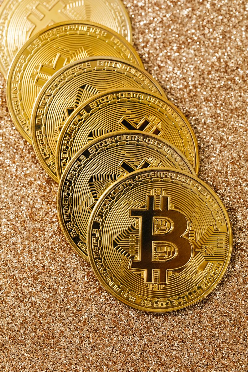 Bitcoin price plummets to $25,200 in unexpected crash before bouncing backbitcoin,cryptocurrency,pricecrash,marketvolatility,financialnews