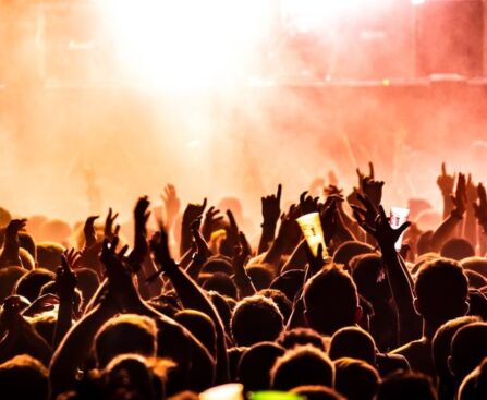 Live Nation's Record-Breaking Q3 2023 Earnings: Concert Industry Bounces Back Stronglivenation,record-breaking,Q32023,earnings,concertindustry,bounceback,strong